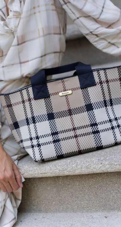Barbour Garden Party - detalle bolso tartan